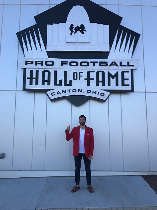 Roman Gabriel visits the Pro Football Hall of Fame
