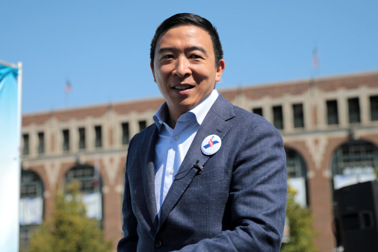 Over 400 AAPI New Yorkers Sign Letter criticizing Andrew Yang