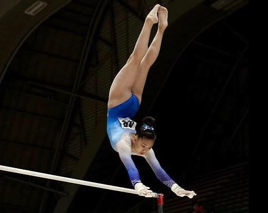 Sunisa Lee shines on the uneven parallel bars