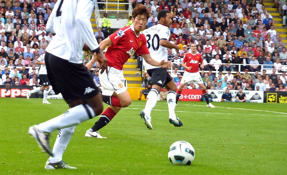 Ji-Sung Park: Ex-Manchester United player asks fans to stop