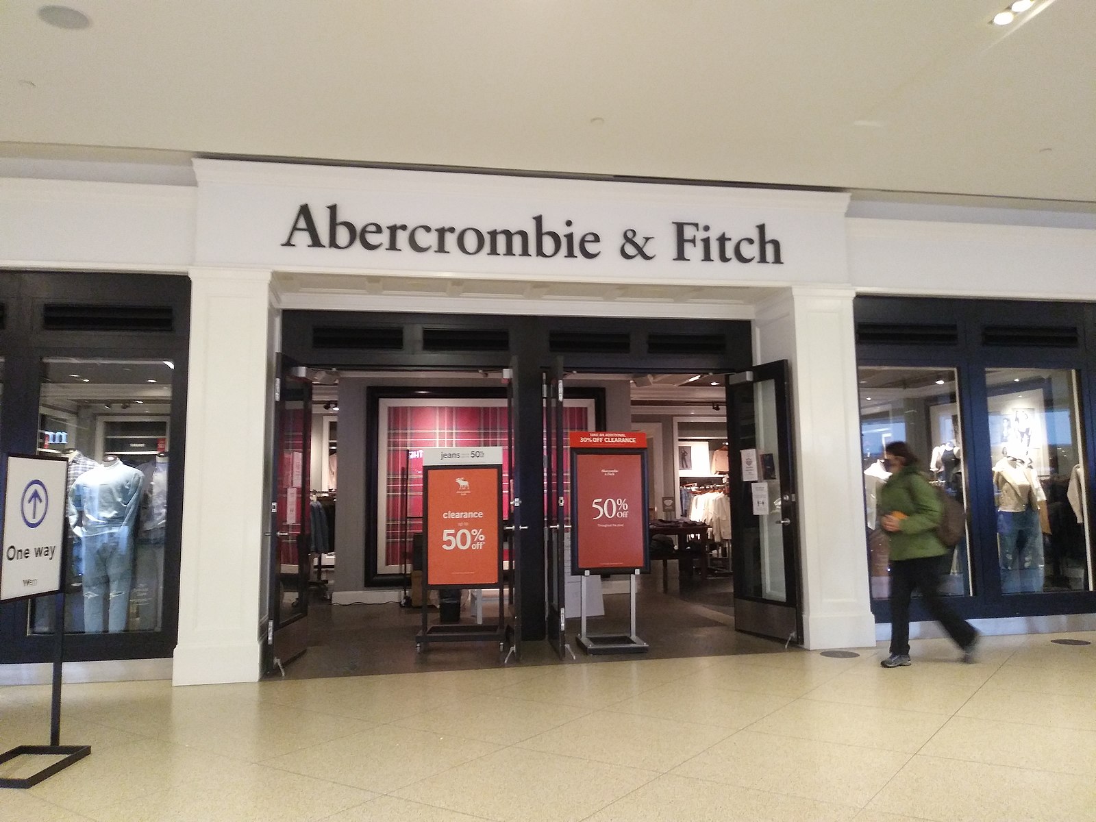 'Too Many Asian People' Working at Abercrombie, New Documentary Reveals ...