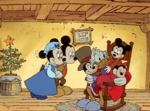 Cover of DVD from Mickey's Christmas Carol featuring Mickey, Minnie and freinds