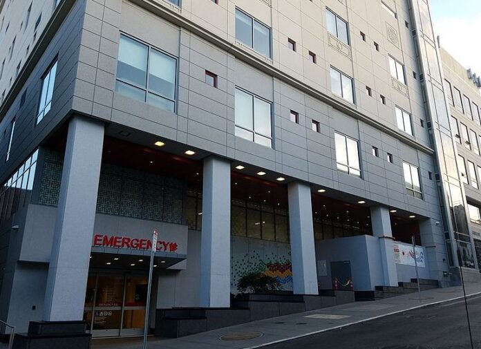 San Francisco Chinese Hospital, lower floors with entrance, seen from Jackson Street