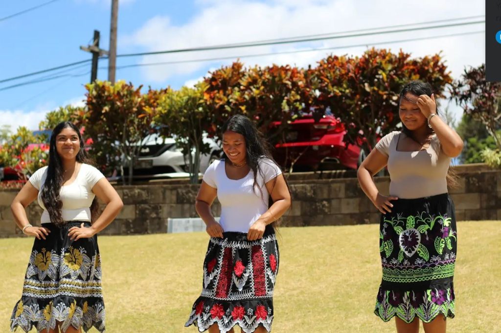 Women wearing Pohnpeian skirts