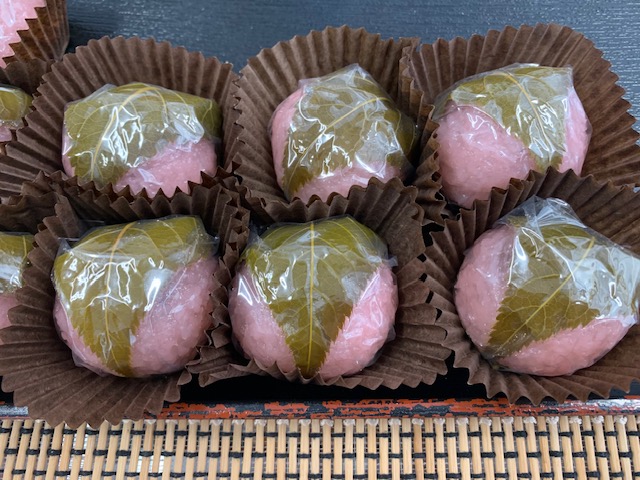 Japanese sweet treats displayed.