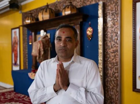 SMVS Shri Swaminarayan Mandir Hindu Temple