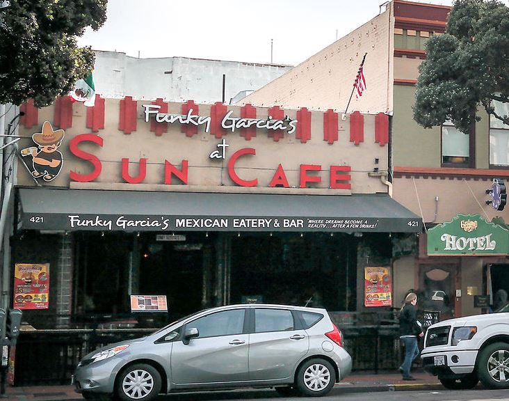 The Sun Cafe in 2014 is replaced by a mexican restaurant